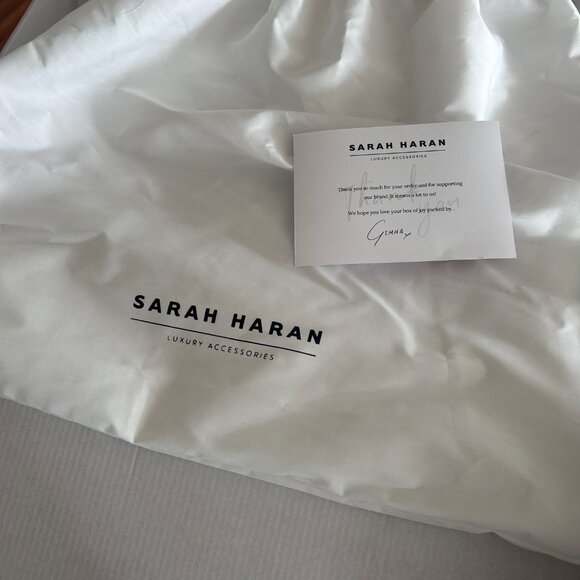 Red Leather Dahlia 2-in-1 Handbag- Brand New, never used - Sarah Haran - Picture 6 of 6